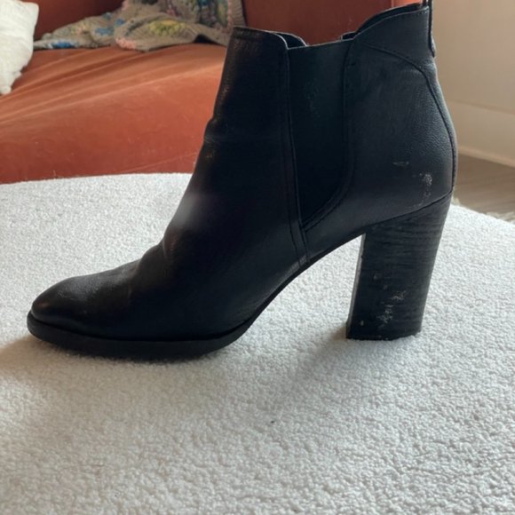 Marc Fisher Black Alva Pointy Toe Booties - Picture 1 of 4